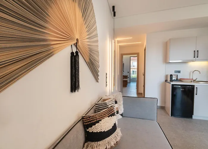 Be Modern Aparts & Лименария