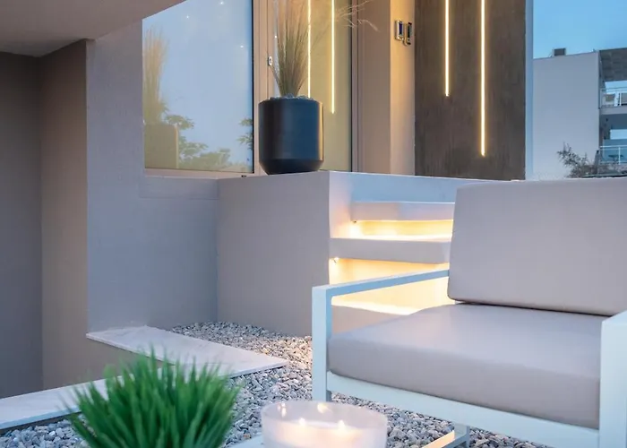 Be Modern Aparts & *