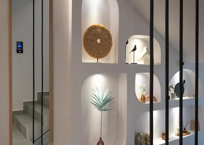 Be Modern Aparts & * Лименария